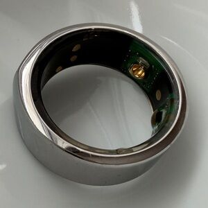 Oura Silver Smart Ring - Balance - Women’s size 7 - 2nd Gen